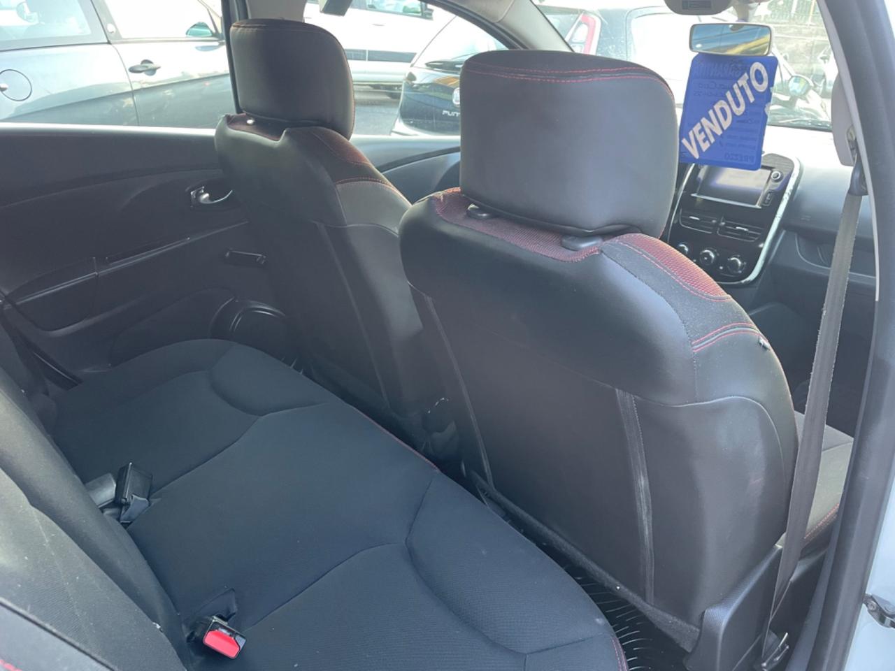 RENAULT CLIO 1.5 DIESEL 75 (CV) 2013