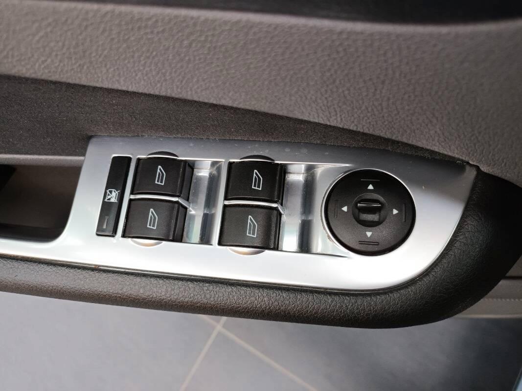 Ford Focus 1.6 tdci Titanium 110 cv