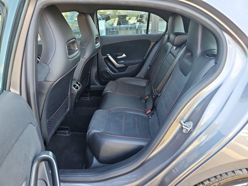 Mercedes-Benz Classe A A 200 d 4Matic Premium