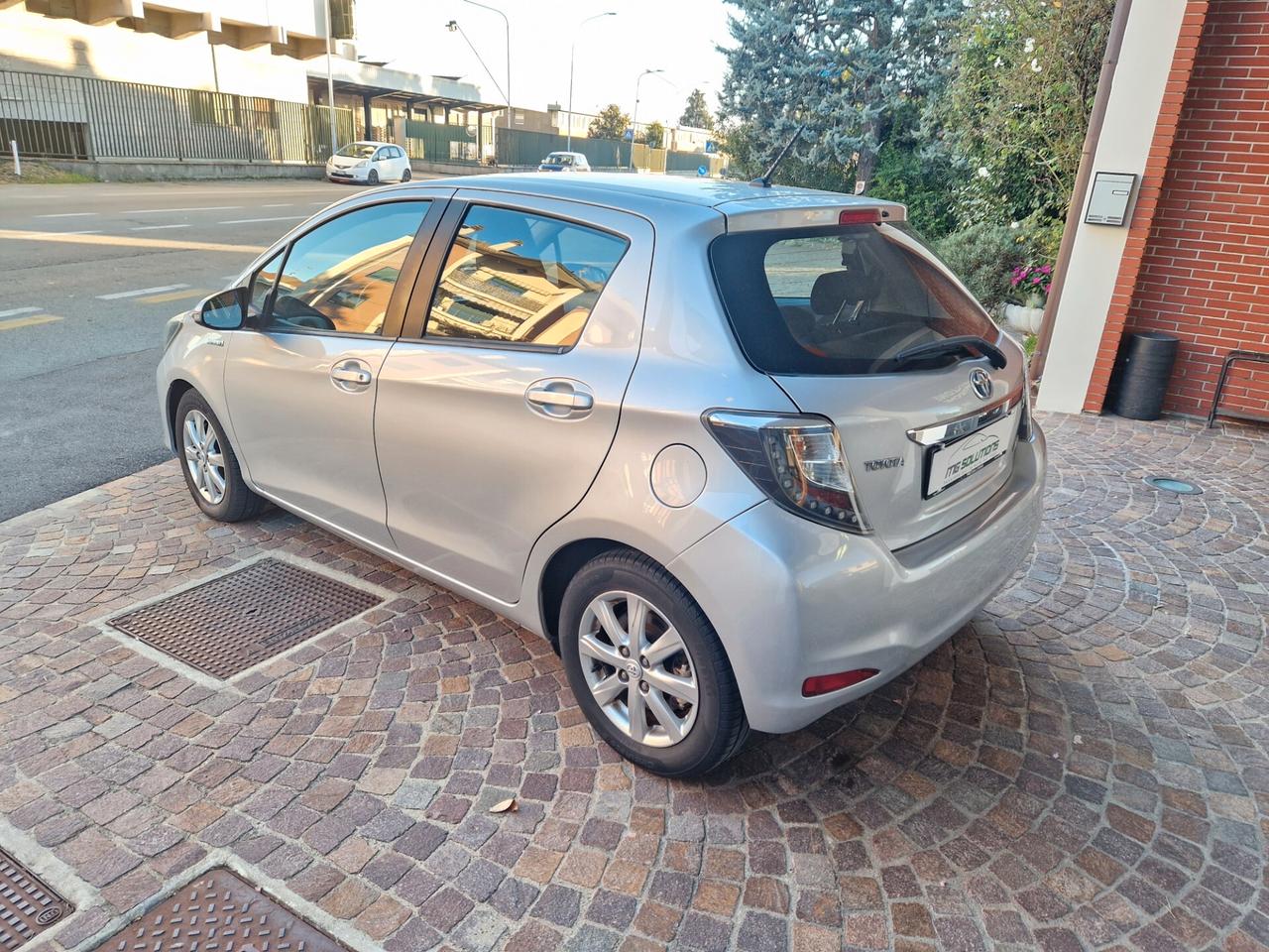 Toyota Yaris 1.5 Hybrid 5 porte Lounge