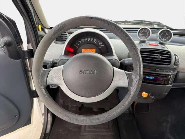 smart forTwo 700 coupé pure (45 kW)