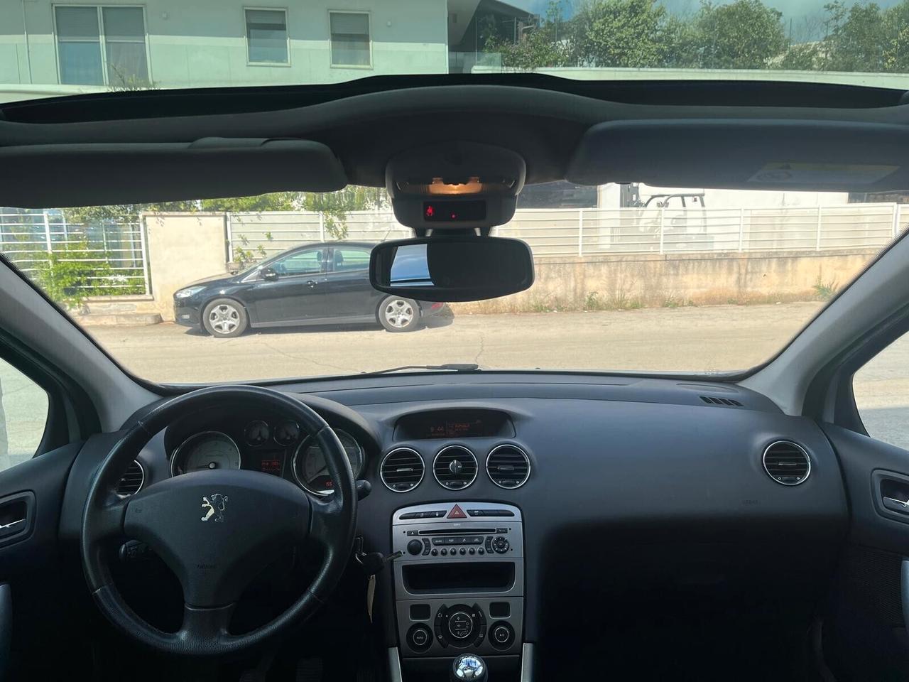 Peugeot 308 1.6 HDi 110CV 5p. Féline (6 Marce)