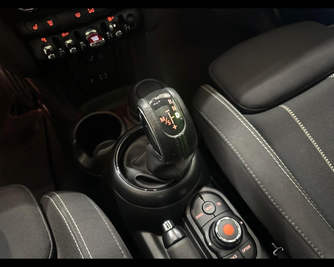 MINI Mini 4ª serie (F56) - Mini 1.5 Cooper D Business XL