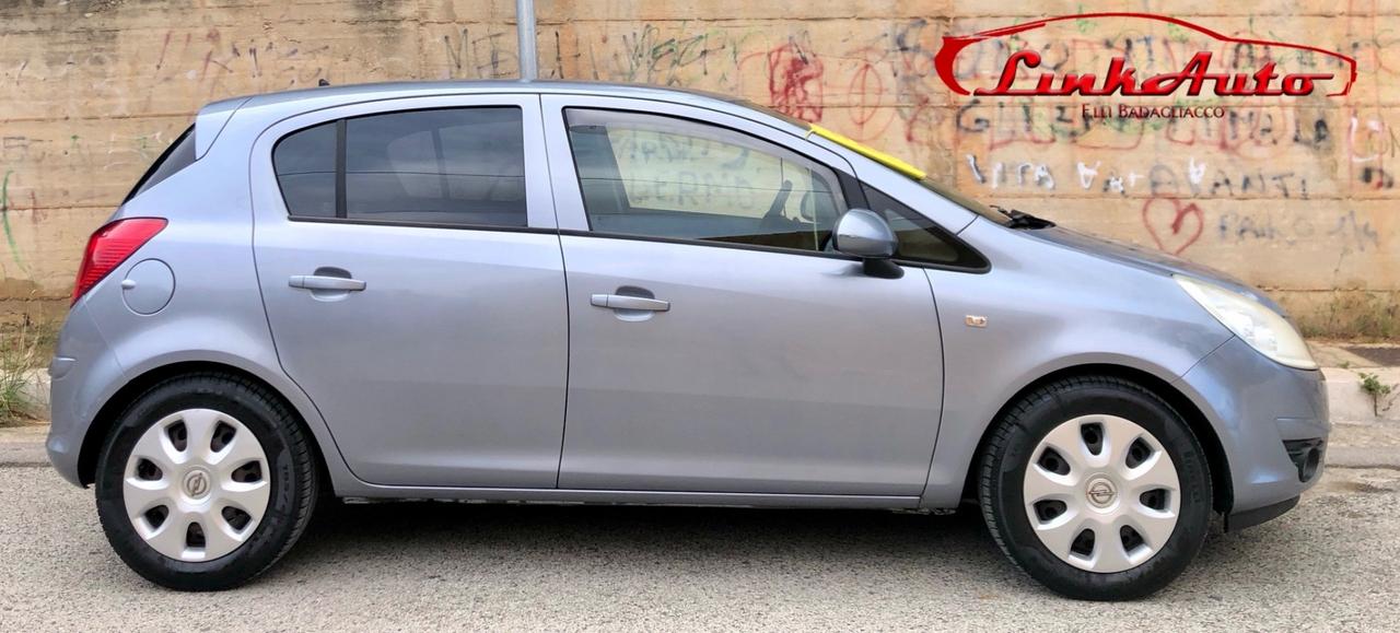 Opel Corsa 1.2 5 porte Club 80CV-2008