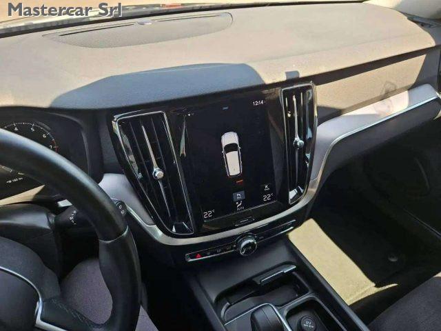 VOLVO V60 V60 2.0 b3 Momentum N1 auto 7m - GH345PR