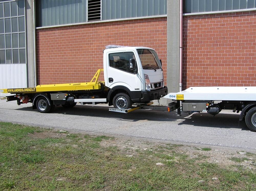 Carro attrezzi IVECO Daily72C18 pianale e forca gru