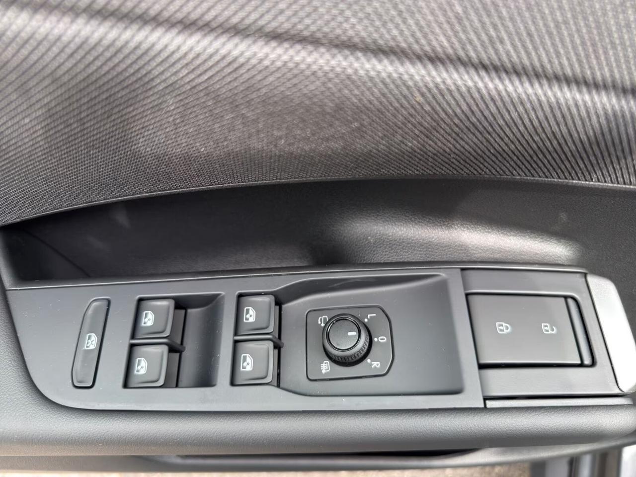 Volkswagen T-Roc 1.5 eTSI ACT 150 CV DSG Life