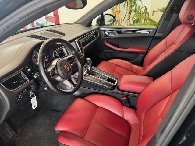 PORSCHE Macan 3.0 S