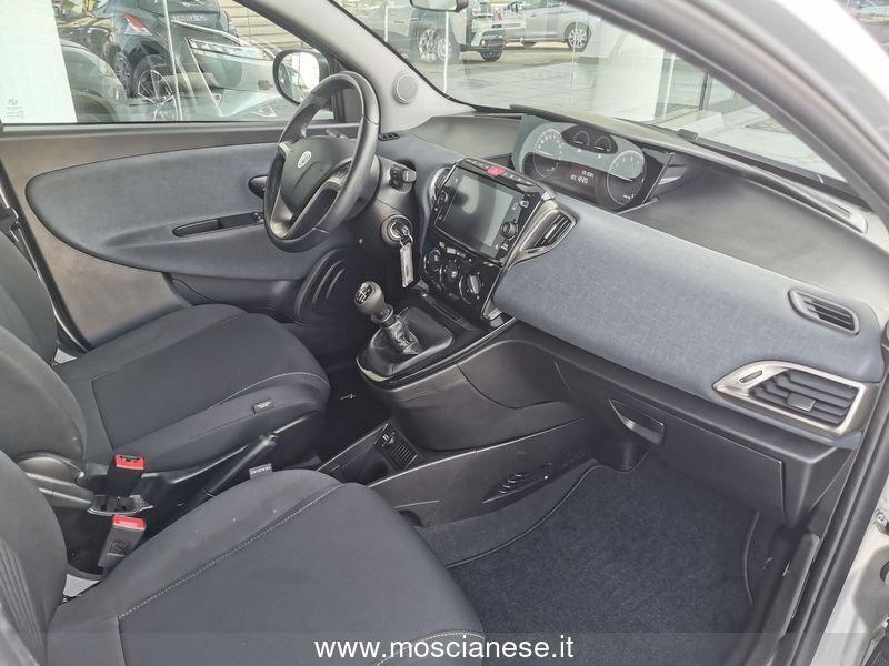 Lancia Ypsilon 1.0 FireFly 5 porte S&S Hybrid Gold