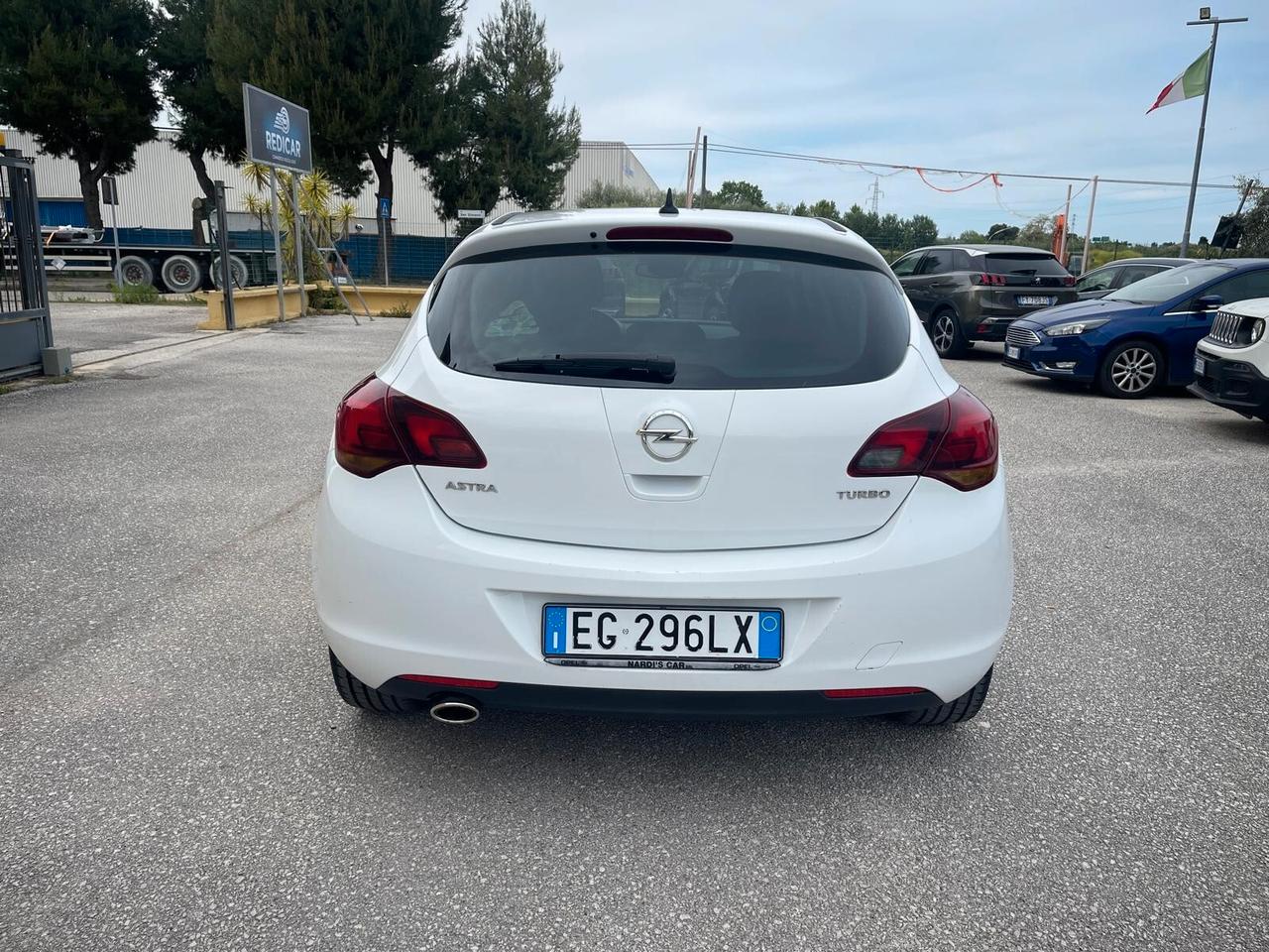 Opel Astra 1.4 Turbo 140CV 5 porte Cosmo