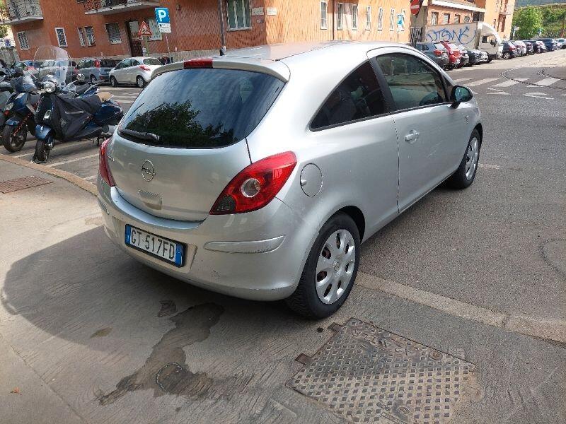 Opel Corsa 1.2 80CV 3 porte GPL-TECH Edition gomme nuove e frizione