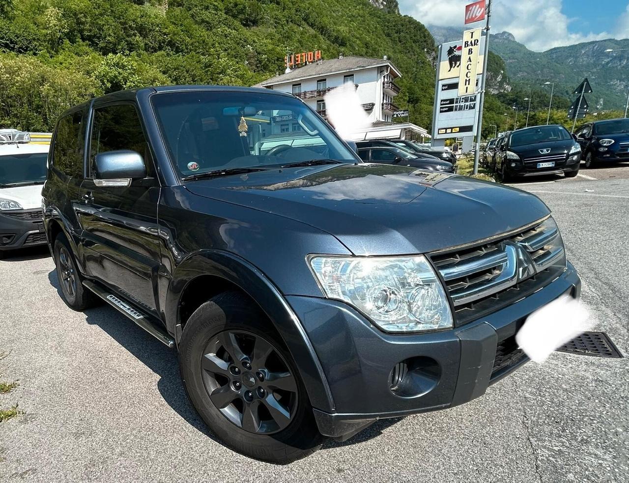 Mitsubishi Pajero 3.2 DI-D 16V aut. 3p. Instyle DPF
