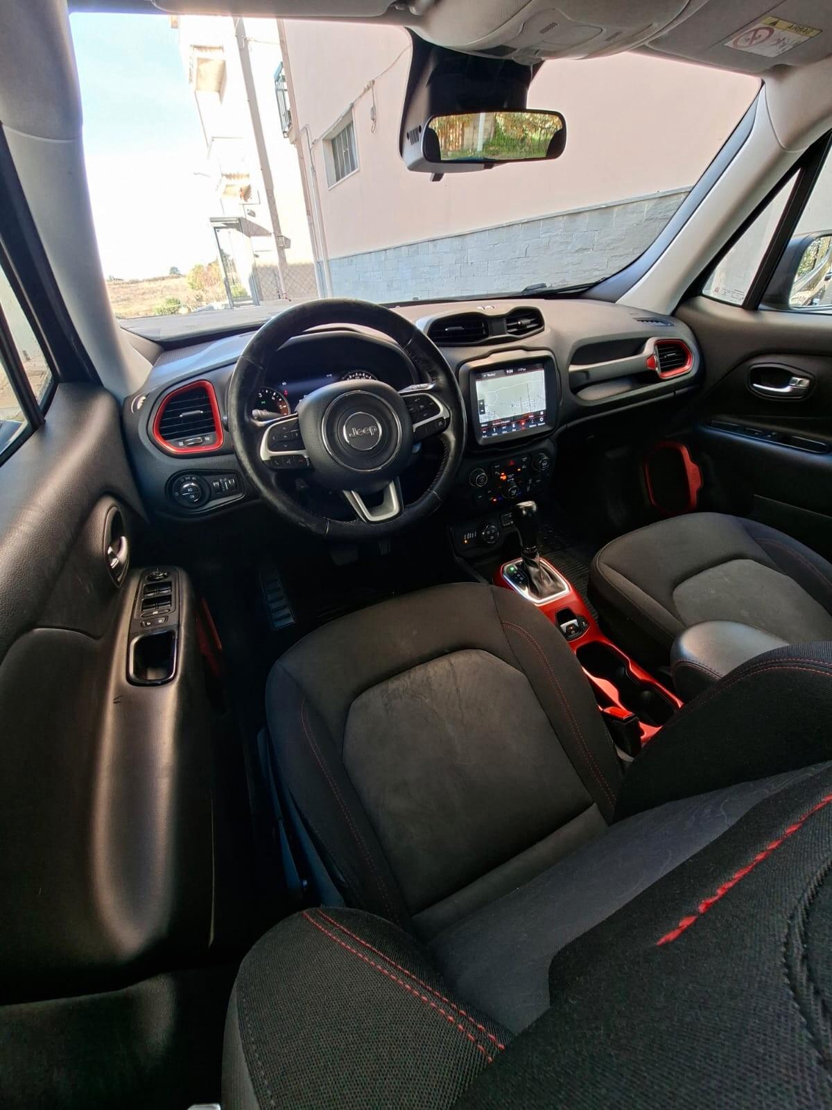 Jeep Renegade 2.0 Mjt 170CV 4WD Active Drive Low Trailhawk