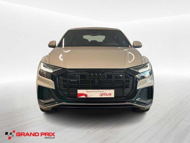 AUDI Q8 45 TDI quattro tiptronic Sport