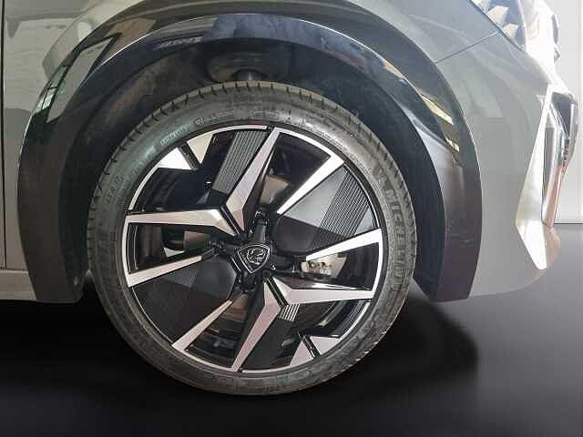 Peugeot 208 208 1.2 hybrid GT 136cv e-dcs 6
