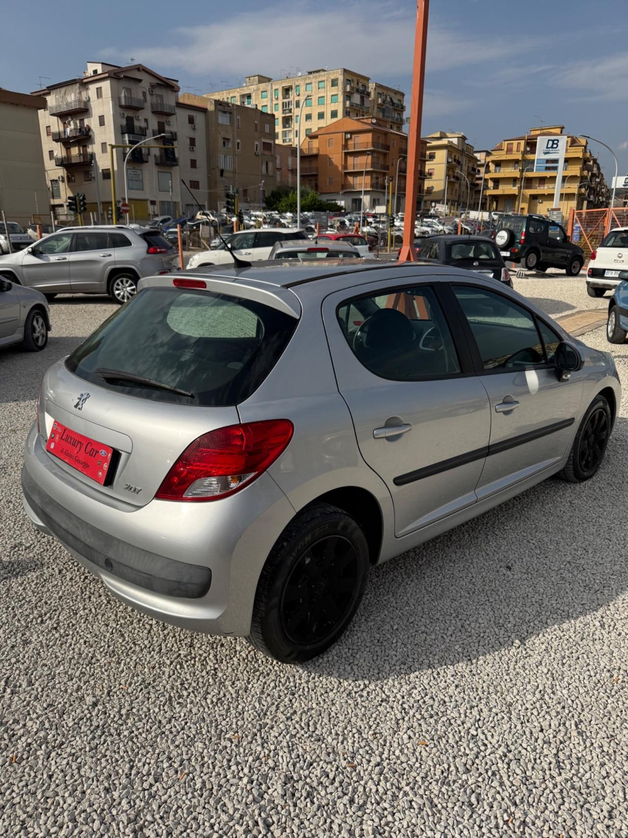 Peugeot 207 1.4 VTi 95CV 5p. XS