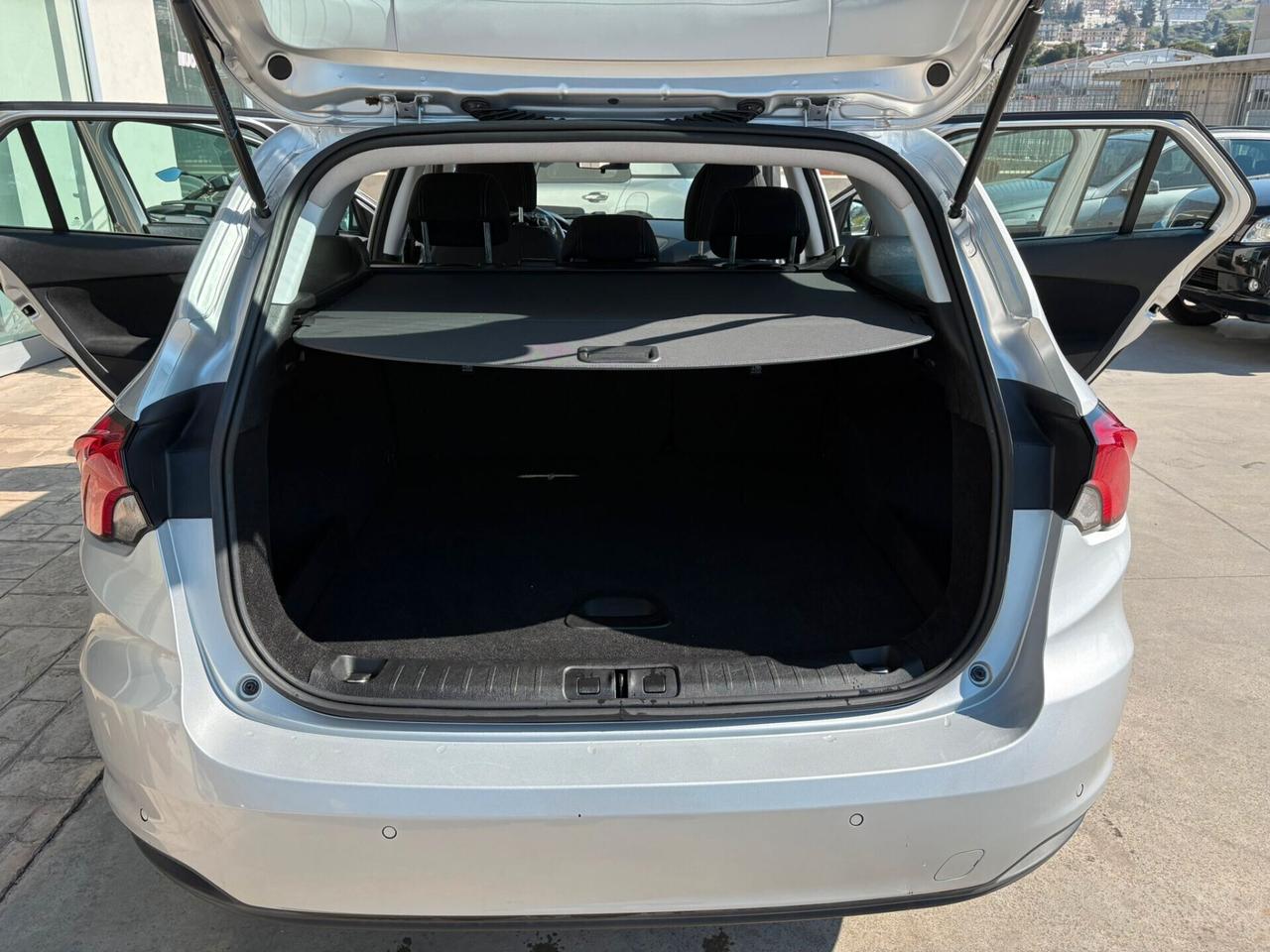 Fiat Tipo 1.6 Mjt S&S SW Lounge