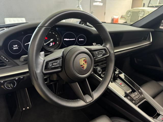 PORSCHE 992 Carrera 4 Cabriolet UNIPRO - SPORT CHRONO