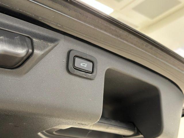 LAND ROVER Discovery Sport 2.0 SD4 240 CV AWD Auto R-Dynamic HSE