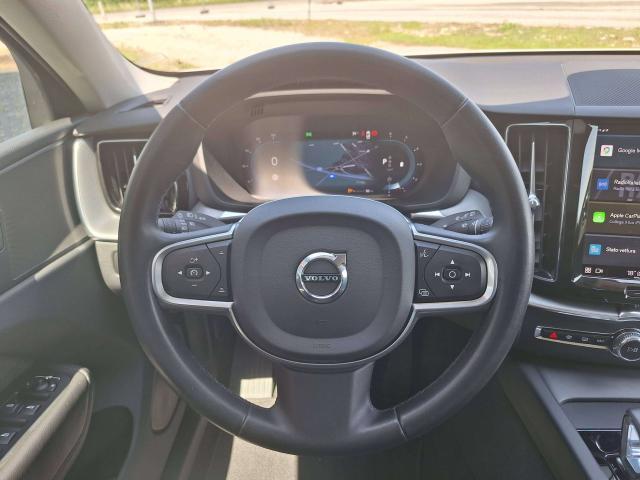 Volvo XC60 XC60 II 2022 2.0D b4 197cv Core Automatica - IVA deducibile
