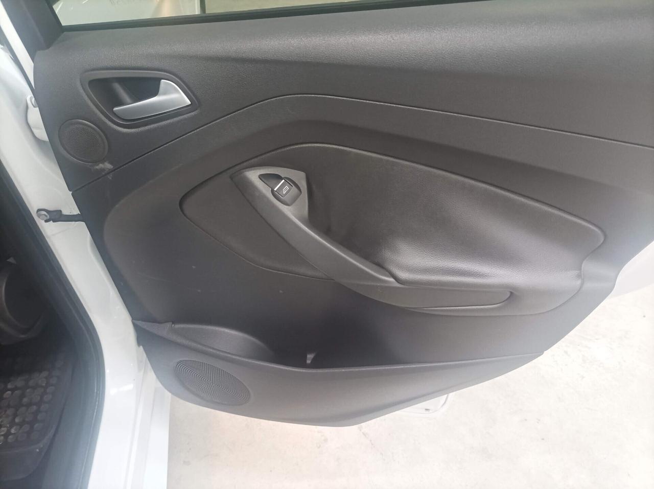 Ford Kuga 2.0 TDCI 150 CV S&S 4WD Powershift ST-Line