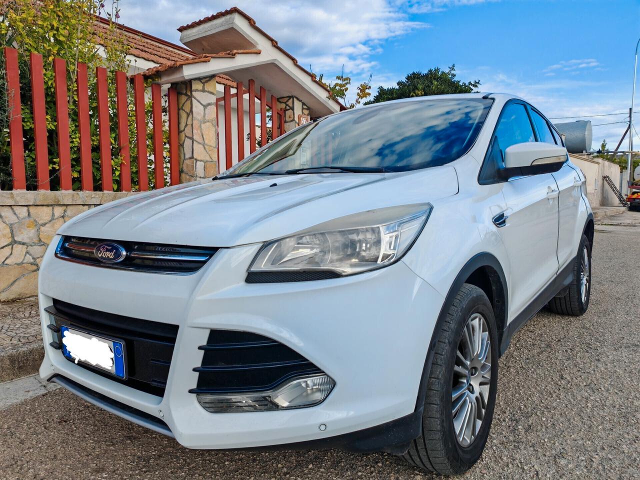 Ford Kuga 2.0 TDCI tetto navig cam pelle 2013