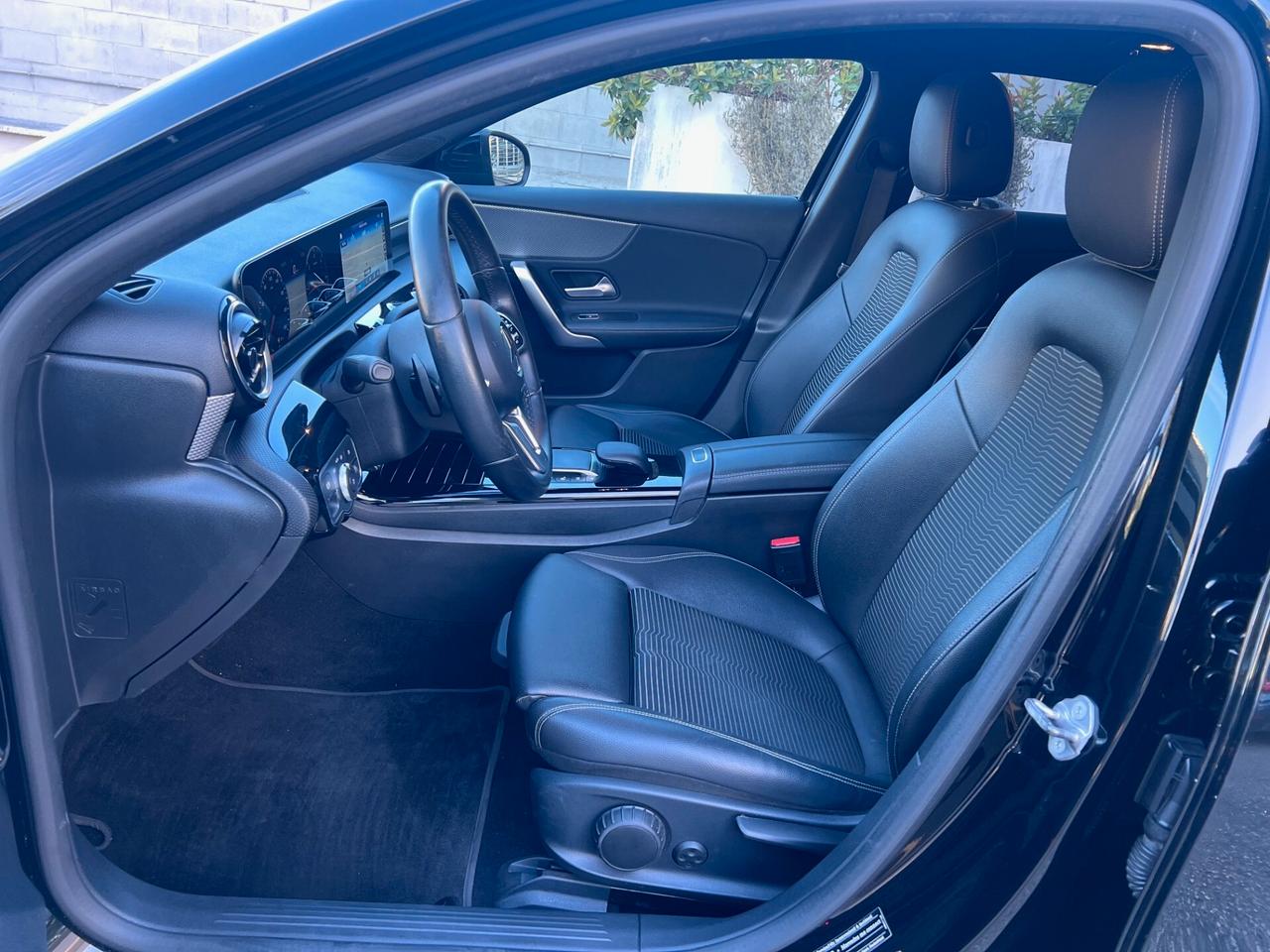 Mercedes-benz A 200 d 150cv SPORT NIGHT edition AUTOM. LED/PELLE PERF.