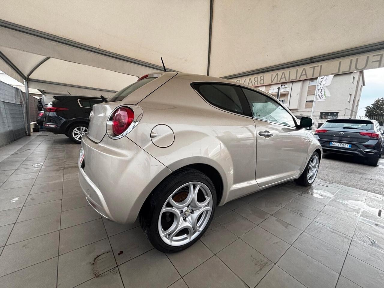 Alfa Romeo MiTo 1.3 JTDm 16V 90 CV Distinctive Sport Pack