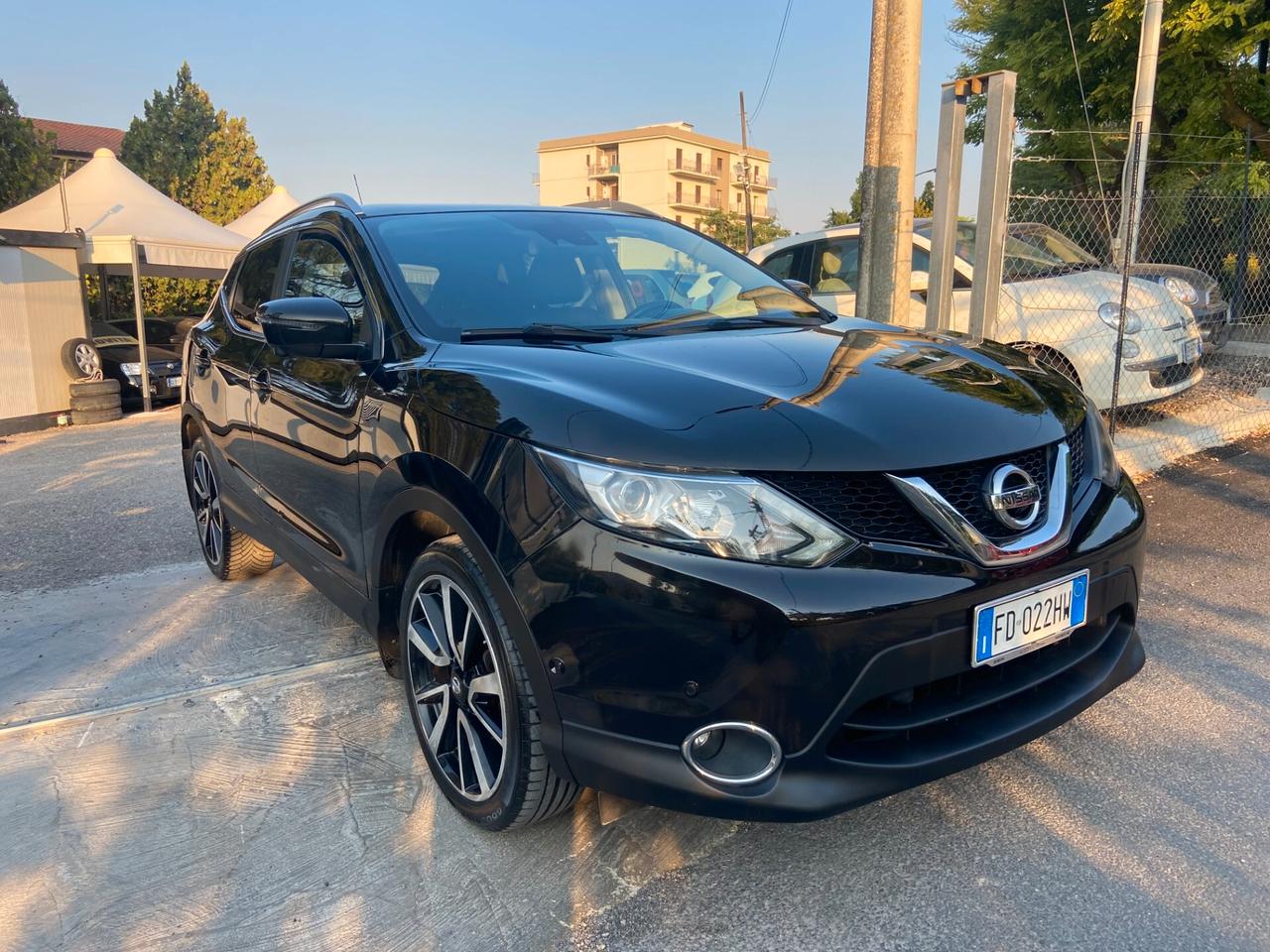 Nissan Qashqai 1.6 dCi Tekna (TETTO-NAVI-RETROCAMERA )