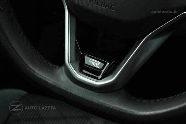 VOLKSWAGEN Golf 1.5 eTSI 150 CV DSG R-Line