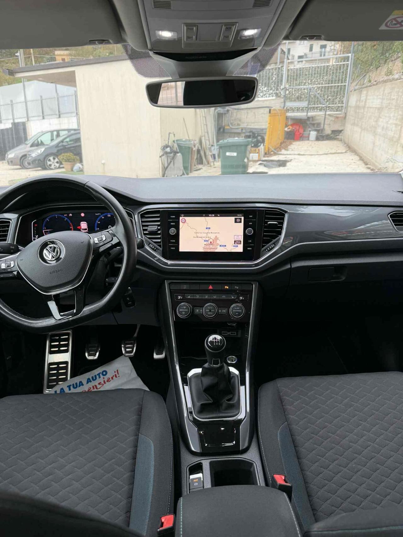 Volkswagen T-Roc 1.6 Style VIRTUAL COCKPIT