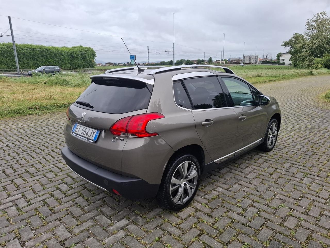 Peugeot 2008 1.6 e-HDi 115 CV Stop&Start Allure