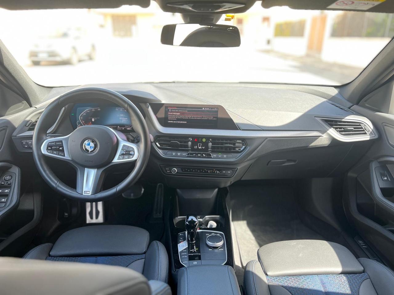 Bmw 116 116d 5p. Colorvision Edition M-SPORT