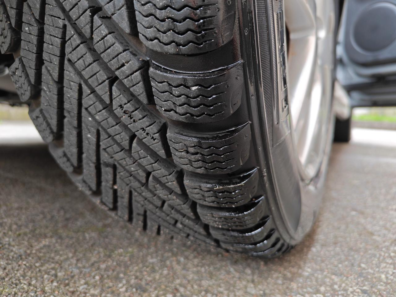 Volkswagen Golf 1.6 BENZINA 105cv Highline / 81.000km