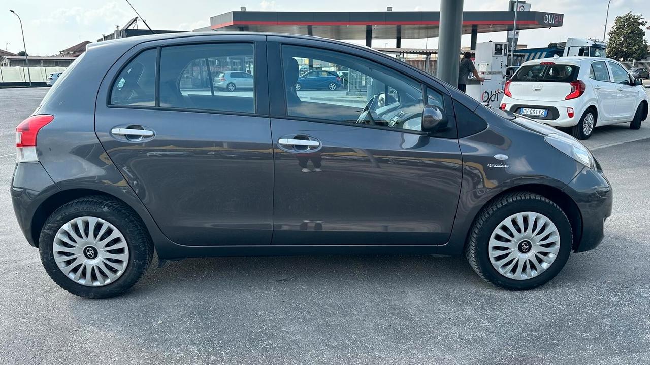 TOYOTA YARIS 1.0 5 porte-Now