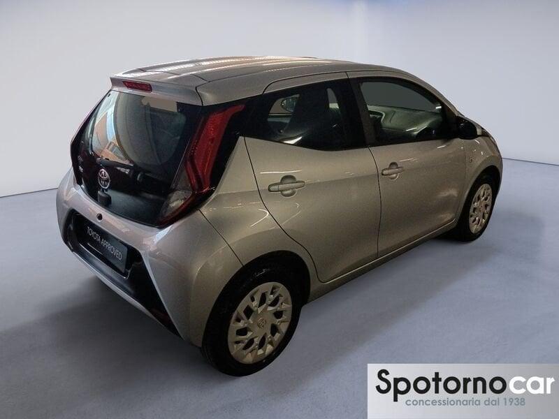 Toyota Aygo Aygo Connect 1.0 VVT-i 72 CV 5 porte x-play