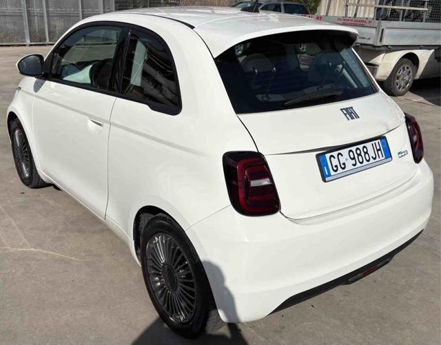 FIAT 500e Berlina 42 kWh Icon