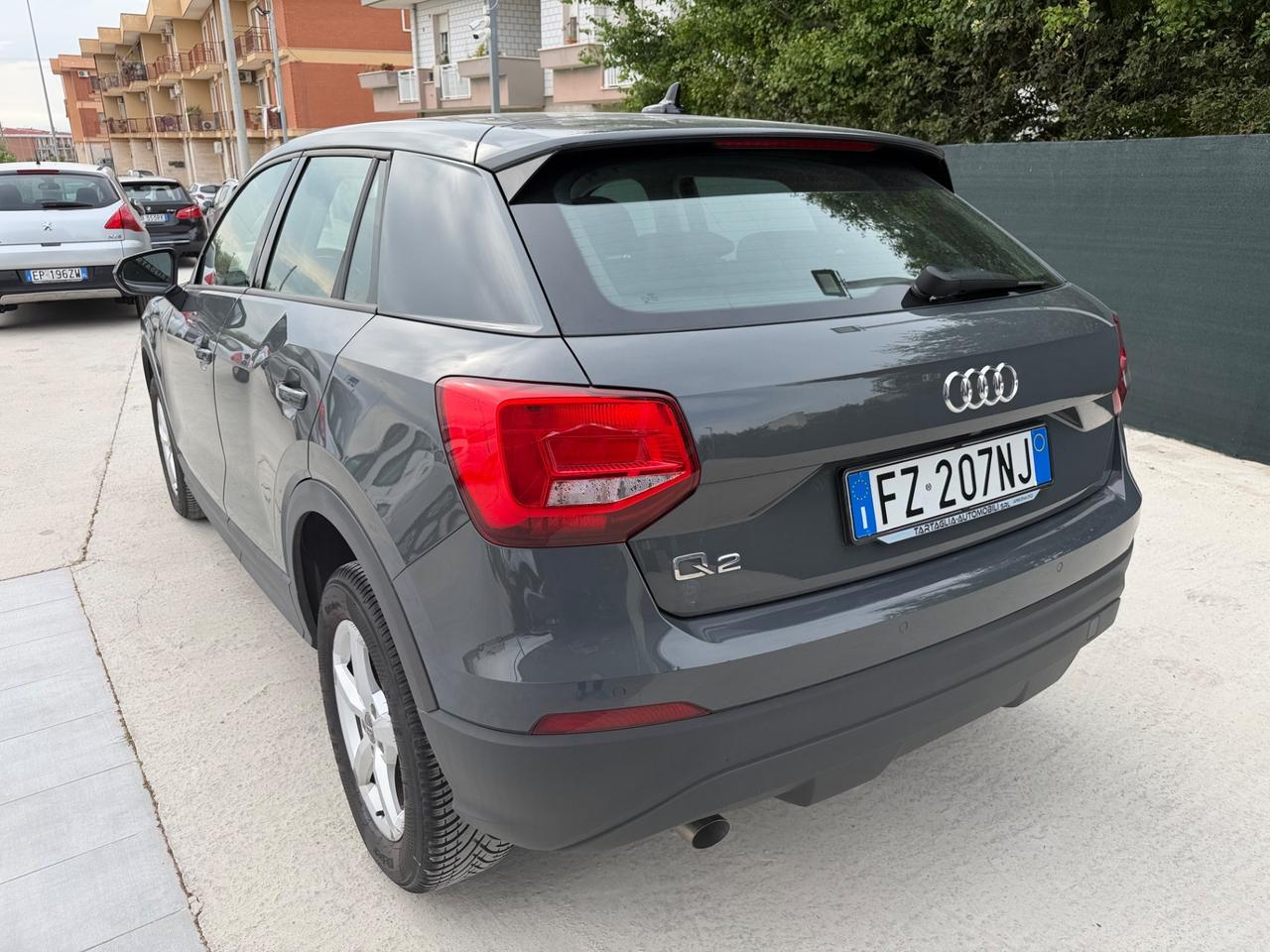 Audi Q2 30 TDI S tronic Identity Black