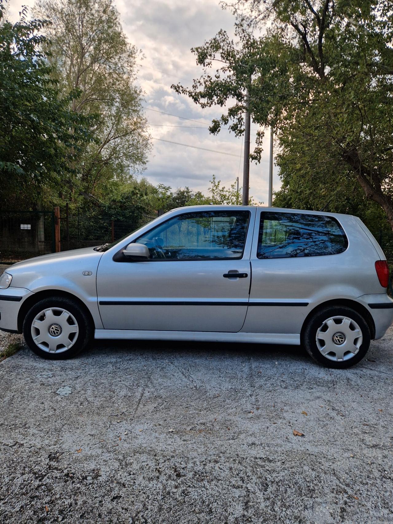Volkswagen Polo 1.0 Benz 60CV - 2001