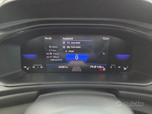 VOLKSWAGEN T-Roc 1.0 TSI Sed risc- app connect-f
