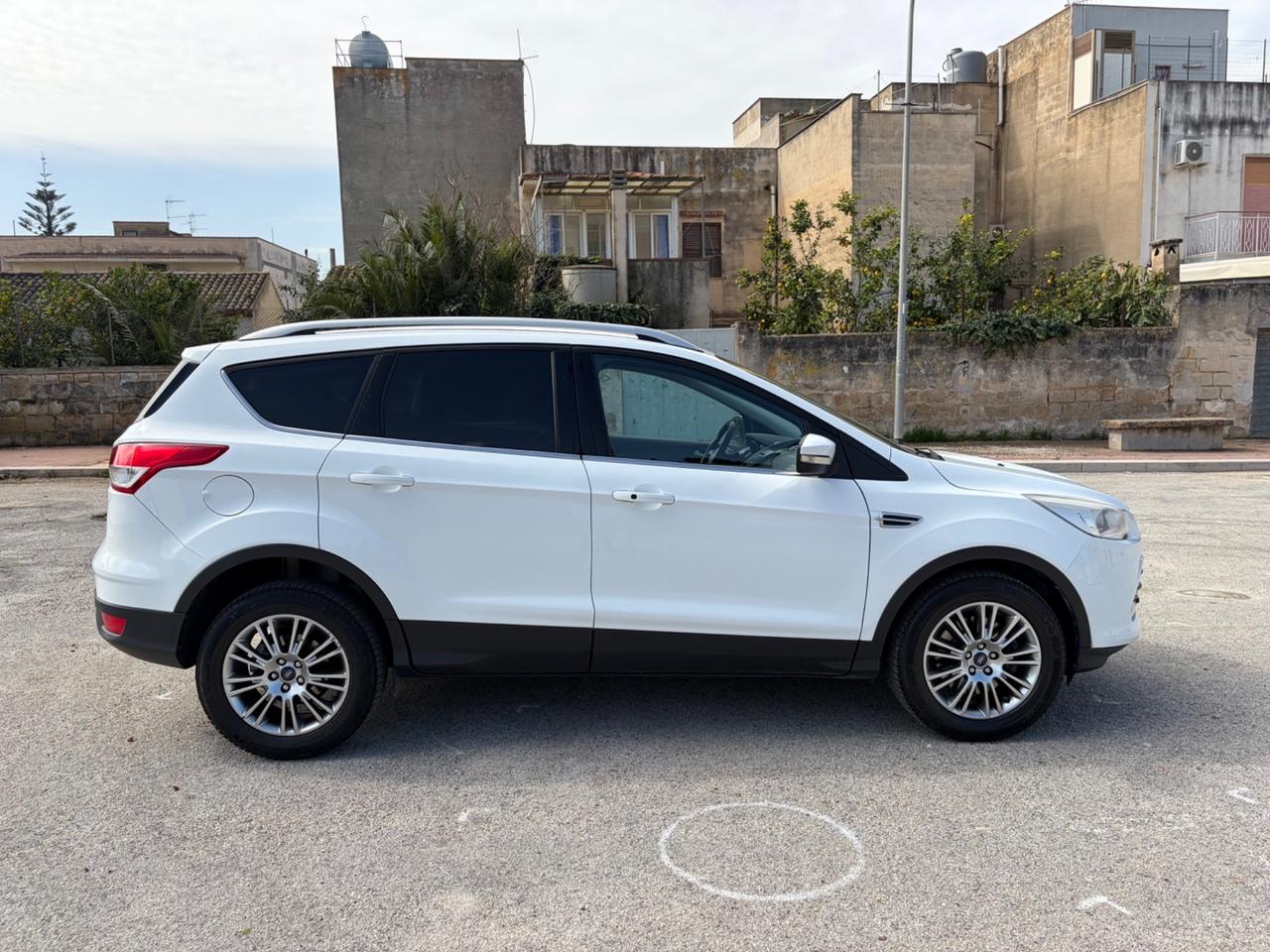 Ford Kuga 2.0 TDCI 115 CV 2WD Titanium