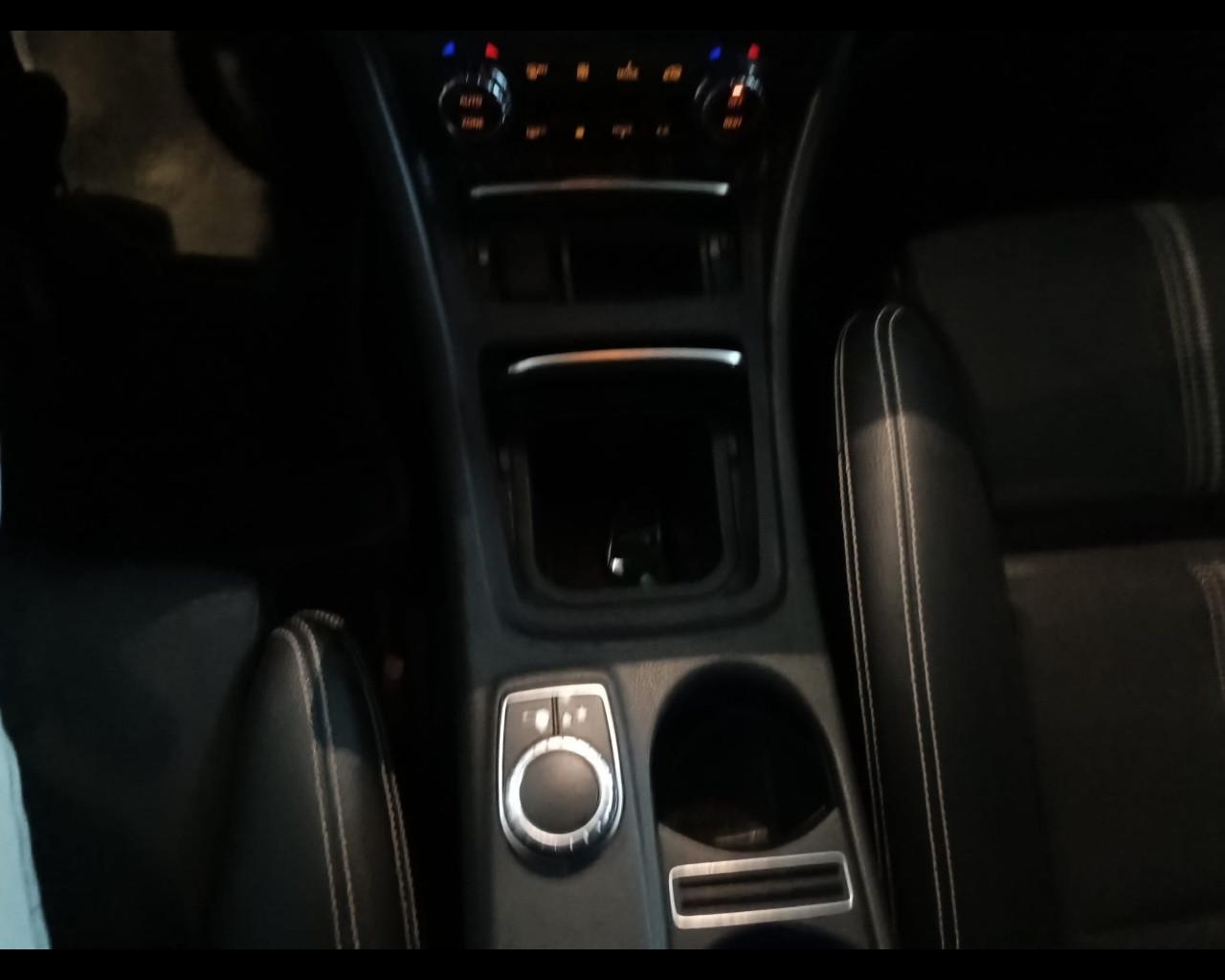 Mercedes-Benz GLA-X156 2017 - GLA 200 d Sport auto