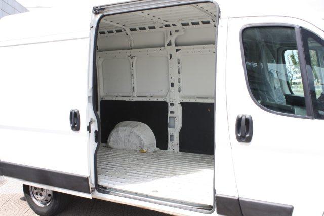 PEUGEOT Boxer 330 2.2 BlueHDi 140 S&S PM-TN Furgone