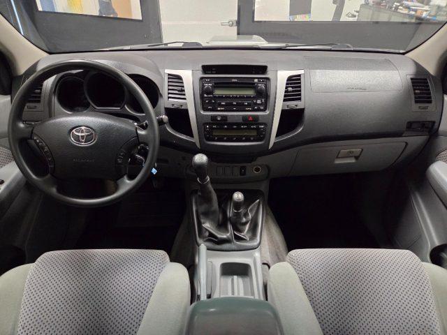 TOYOTA Hilux 3.0 D-4D 4WD MANUALE