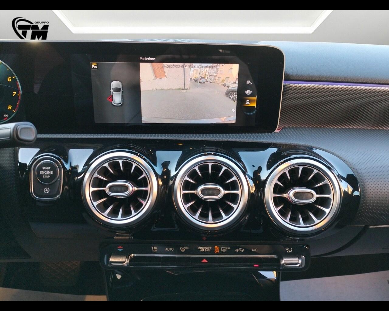 MERCEDES Classe A (V177) A 180 Automatic Bu...