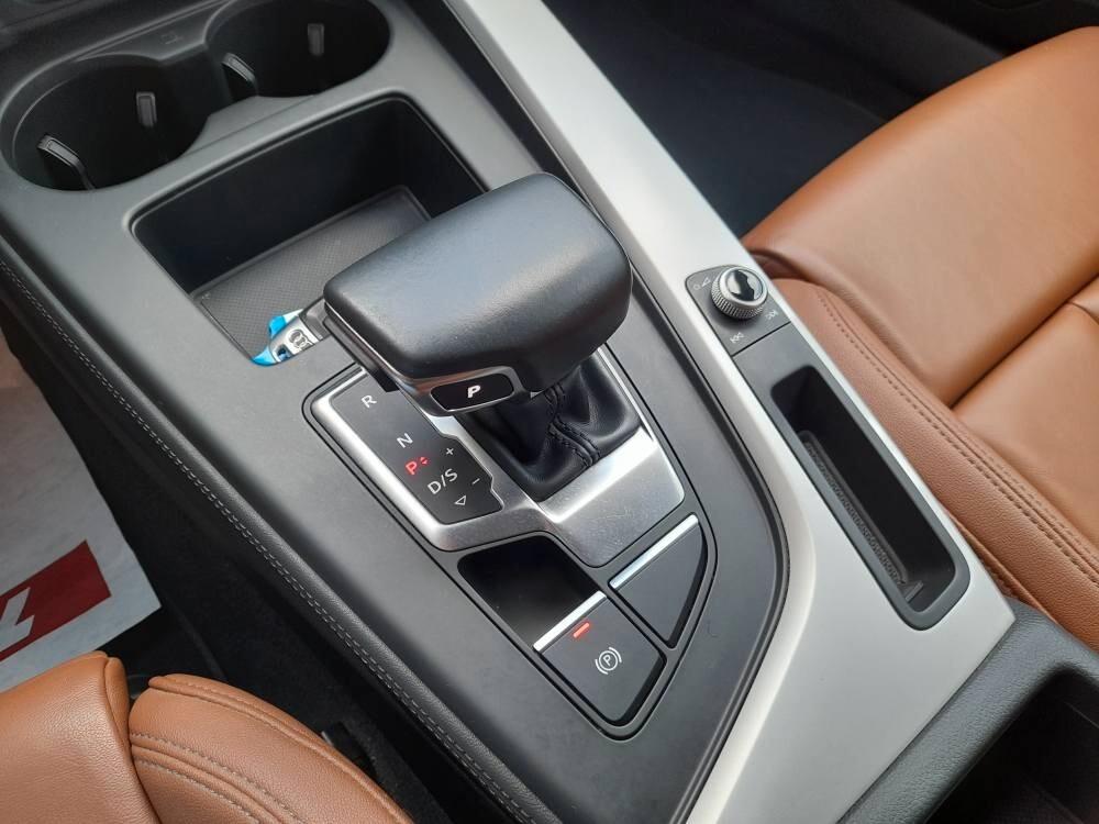 AUDI A4 SW 2.0 TDI S-TRONIC