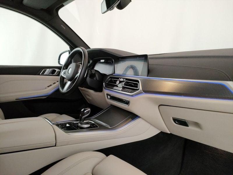 BMW X5 xdrive40d mhev 48V Msport auto
