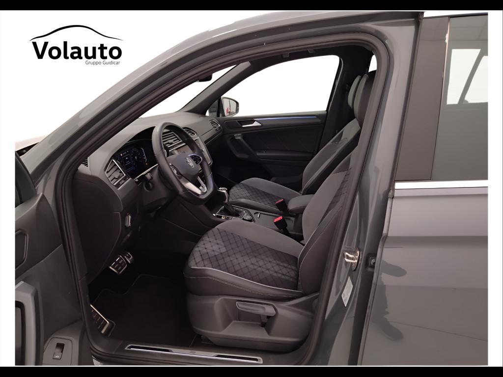 VOLKSWAGEN Tiguan II 2021 - Tiguan 2.0 tsi R-Line 4motion 190cv dsg