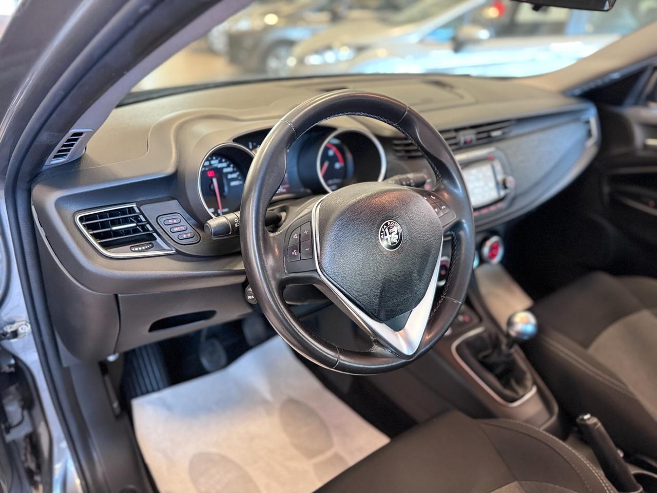 Alfa Romeo Giulietta 1.6 JTDm-2 120 CV Distinctive