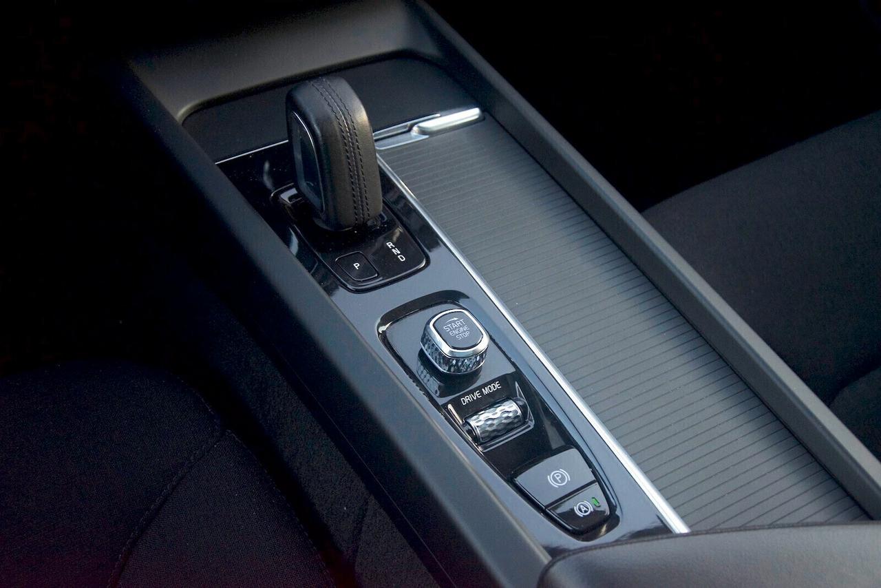 Volvo XC60 B4 Diesel 197cv Aut. Momentum Pro